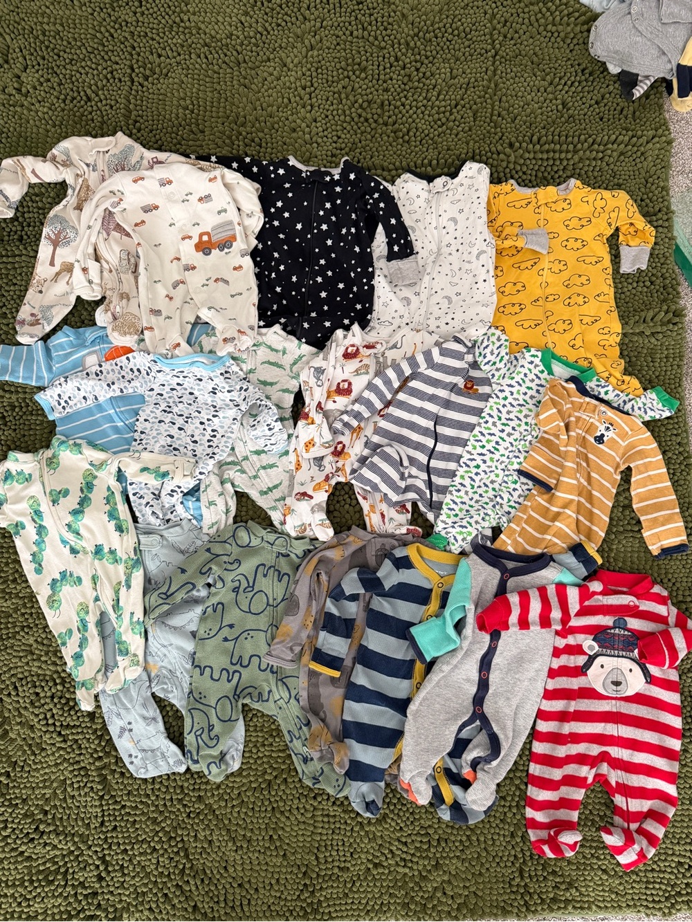 Newborn Baby Clothes Bundle (63 pieces/items)